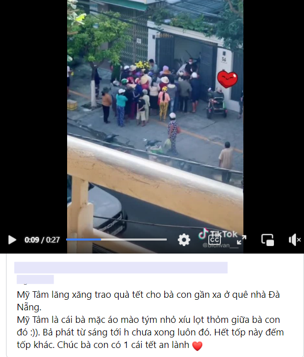 Netizen đăng tải clip Mỹ Tâm phát quà tết cho bà con ở quê nhà Đà Nẵng.