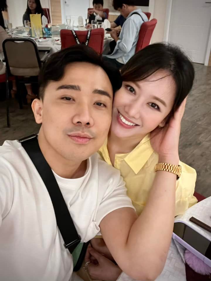 Hari Won mừng sinh nhật Trấn Thành: Chúc anh càng thông minh để đấu trí với em Hari Won mừng sinh nhật Trấn Thành: Chúc anh càng thông minh để đấu trí với em