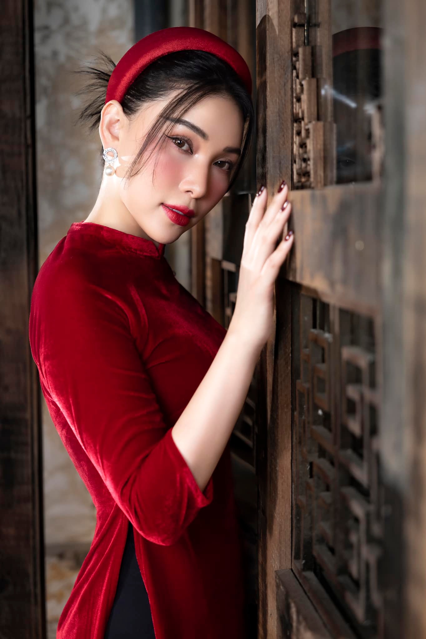 Đầu năm Diệp Lâm Anh đăng ảnh thân thiết bên nhà chồng, Quỳnh Thư đăng facebook: Chỉ cần mỉm cười khi bị bất công Đầu năm Diệp Lâm Anh đăng ảnh thân thiết bên nhà chồng, Quỳnh Thư đăng facebook: Chỉ cần mỉm cười khi bị bất công