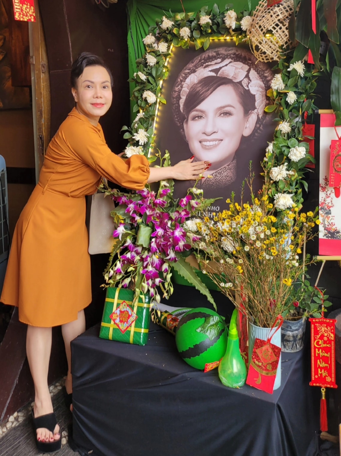 Xúc động vì điều đặc biệt của Việt Hương dành cho cố ca sĩ Phi Nhung trong dịp tết