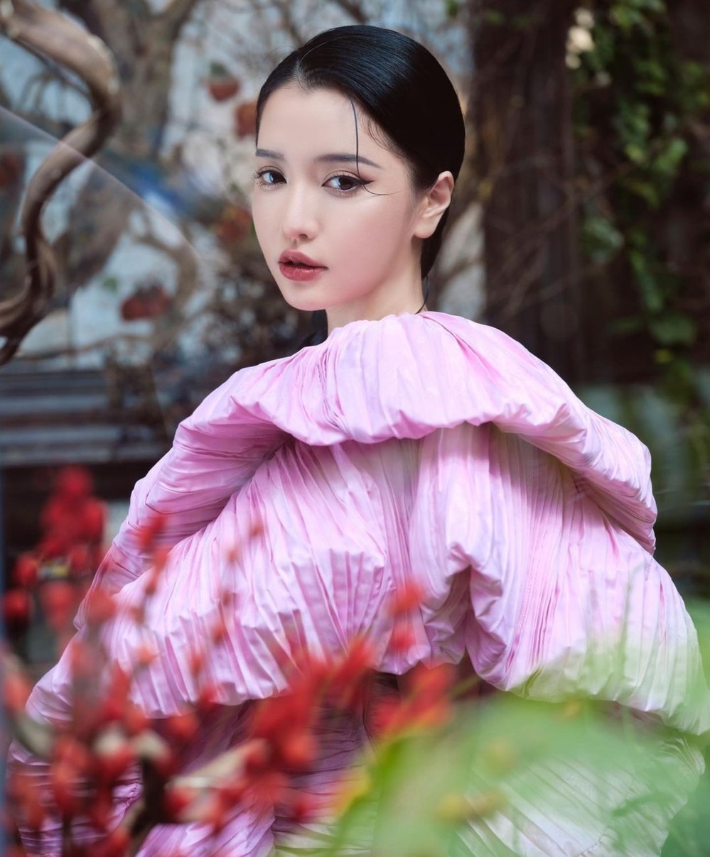 Chiếc váy hồng hot nhất hiện nay: Hội mỹ nhân Việt, Hàn lẫn Thái tranh nhau diện, Baifern - Bích Phương vẫn đỉnh nhất