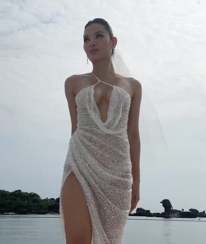 Bị chê mặc đồ cưới phản cảm, Phương Trinh Jolie được nhiều netizen bênh vực