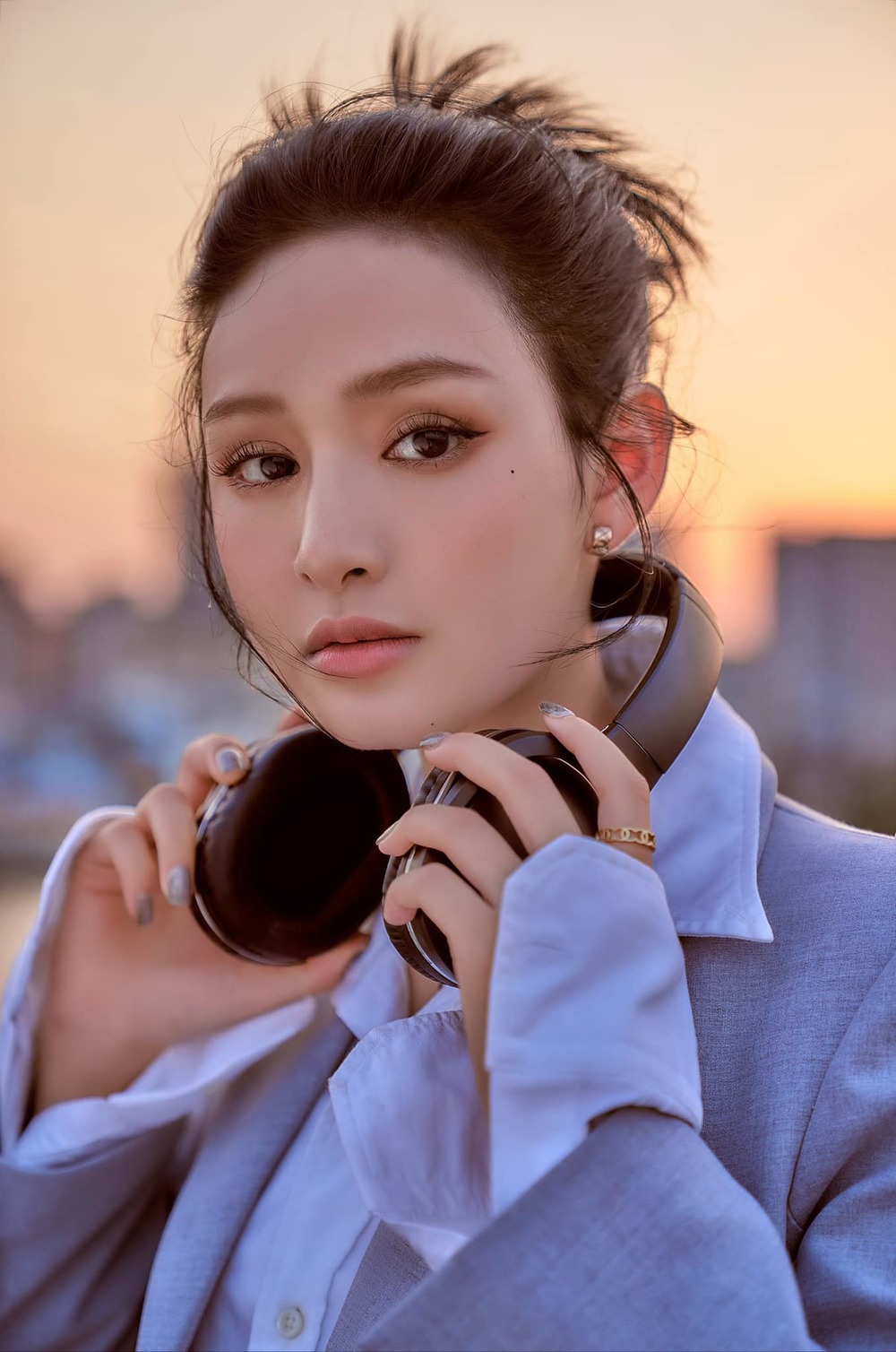 Lan truyền hình ảnh Hiền Hồ thân mật bên đại gia lớn tuổi, dân mạng lập tức tìm in tư Lan truyền hình ảnh Hiền Hồ thân mật bên đại gia lớn tuổi, dân mạng lập tức tìm in tư
