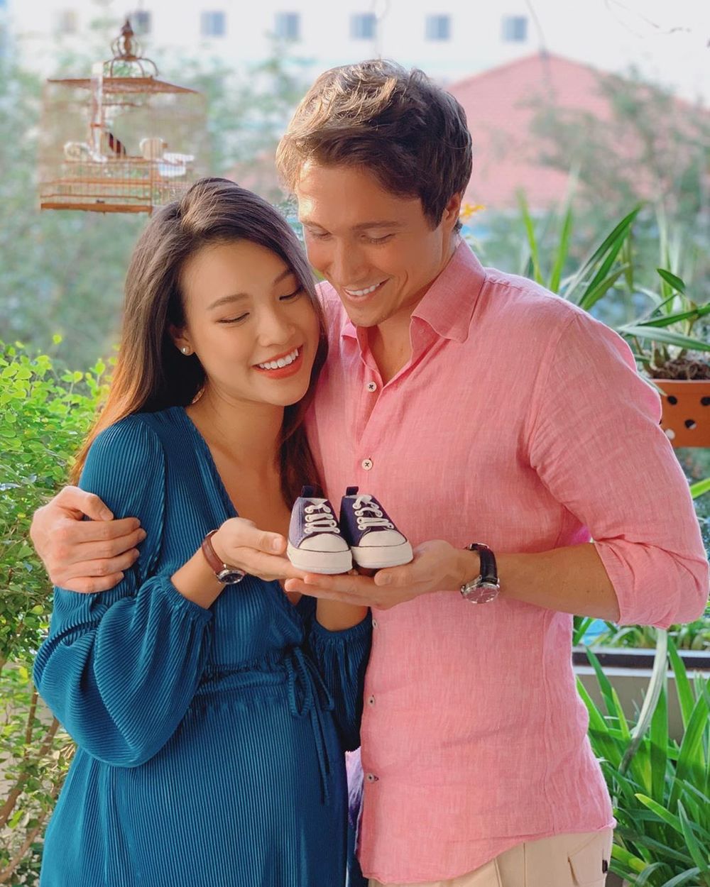 MC Hoàng Oanh xác nhận đang làm thủ tục ly hôn chồng Tây: Không còn là vợ chồng nhưng vẫn là gia đình MC Hoàng Oanh xác nhận đang làm thủ tục ly hôn chồng Tây: Không còn là vợ chồng nhưng vẫn là gia đình