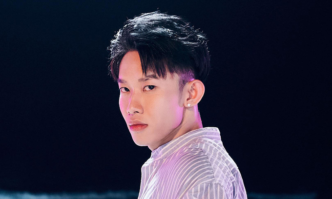 Sơn Tùng M-TP vừa comeback với thành tích khiêm tốn, Kay Trần đã gây xôn xao vì ẩn ý muốn giã từ Sơn Tùng M-TP vừa comeback với thành tích khiêm tốn, Kay Trần đã gây xôn xao vì ẩn ý muốn giã từ