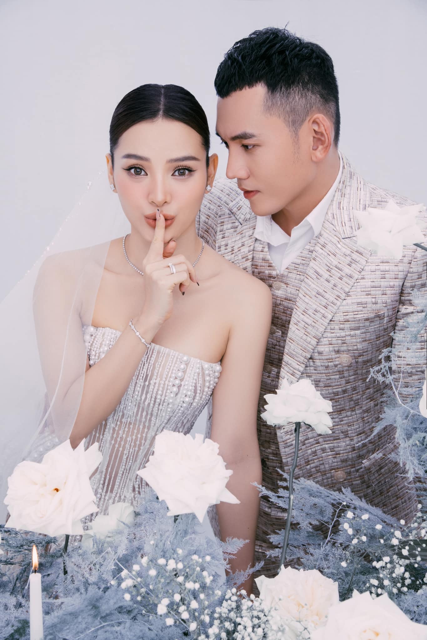 Phương Trinh Jolie tuyên bố Lý Bình vẫn yêu cô dù tận thế, CĐM liền phản ứng: Đừng nói trước điều gì Phương Trinh Jolie tuyên bố Lý Bình vẫn yêu cô dù tận thế, CĐM liền phản ứng: Đừng nói trước điều gì