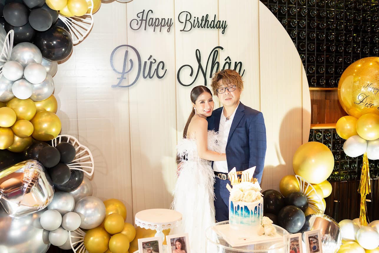 Bà Nhân Vlog được chồng Nhật bí mật về Việt Nam tổ chức sinh nhật, còn tặng cả nhẫn kim cương
