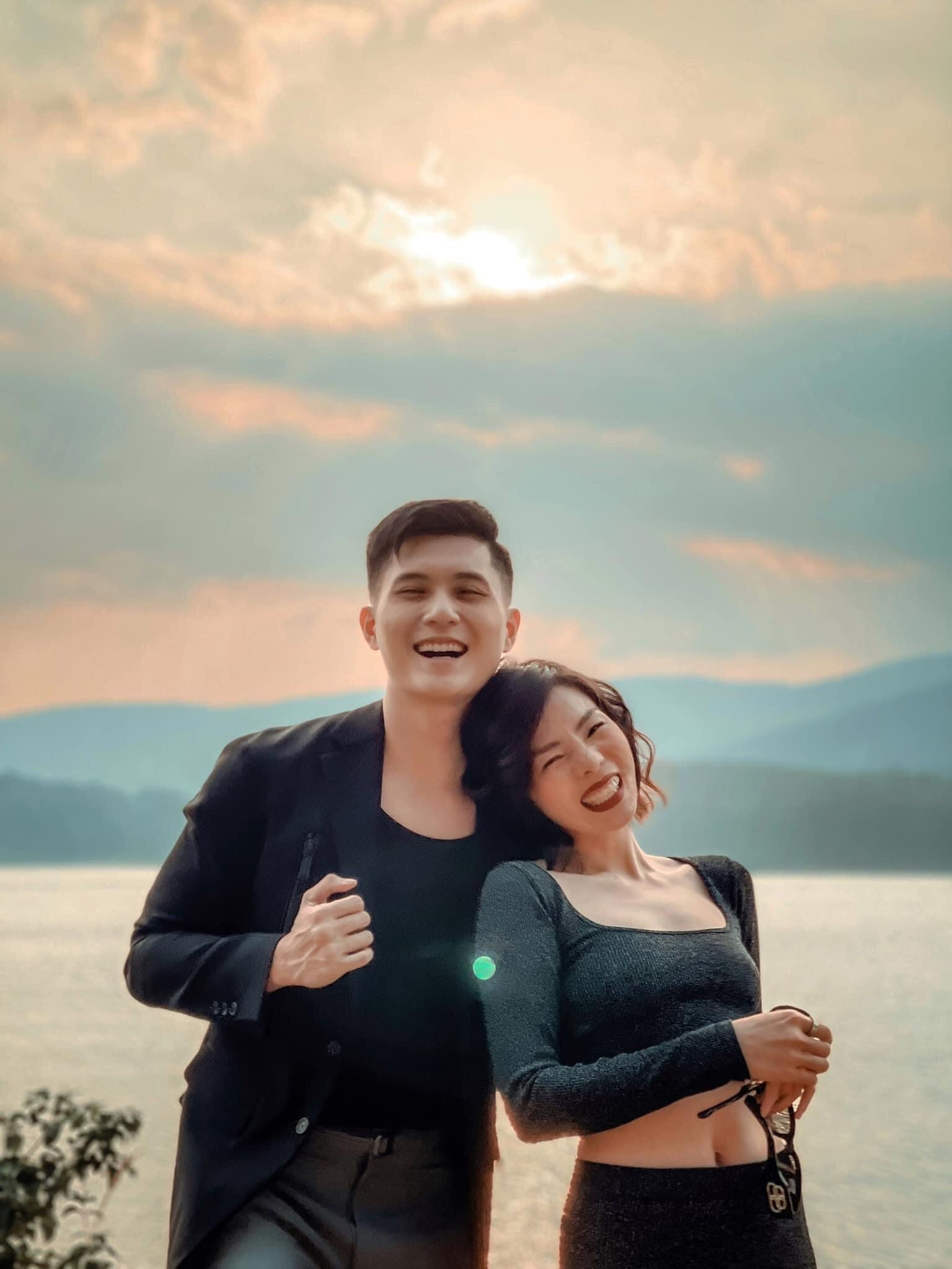 Tình trẻ của Lệ Quyên bất ngờ xuất hiện trong “Thương ngày nắng về”, chưa gì đã dằn mặt nam chính Tình trẻ của Lệ Quyên bất ngờ xuất hiện trong “Thương ngày nắng về”, chưa gì đã dằn mặt nam chính