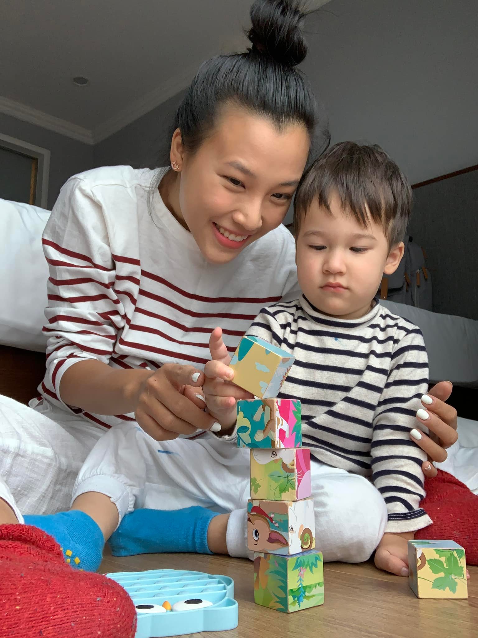 Cuộc sống của sao nữ Vbiz khi lấy chồng Tây: Người sướng như tiên, người nhận ra sự thật phũ phàng Cuộc sống của sao nữ Vbiz khi lấy chồng Tây: Người sướng như tiên, người nhận ra sự thật phũ phàng