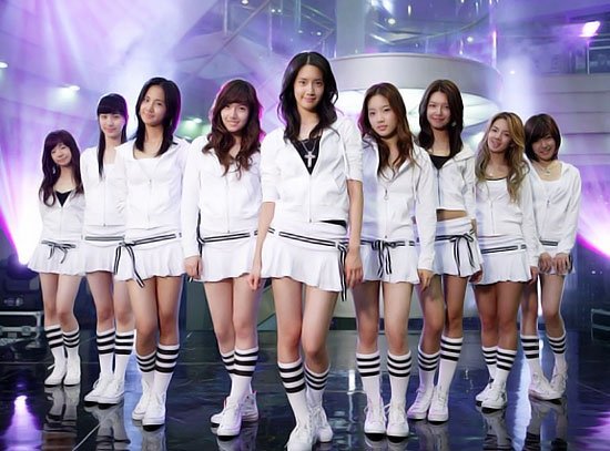 HOT: SNSD thông báo comeback đội hình đủ 8 thành viên, kỷ niệm 15 năm ra mắt