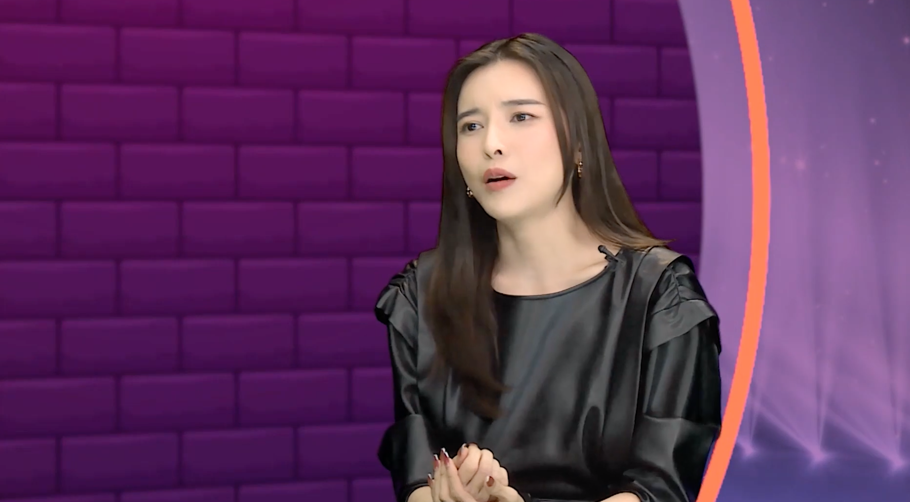 Diễn viên Cao Thái Hà gây tranh cãi vì phát ngôn muốn làm vợ chồng với cha vào kiếp sau - ảnh 1