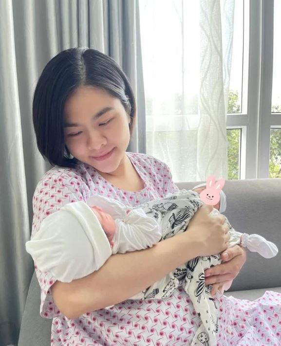 Bà mẹ 3 con Vân Trang tiết lộ về cách dạy con sống xanh và chăm sóc da cho con từ nhỏ