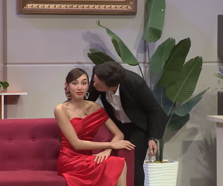 Trường Giang gây tranh cãi khi bất ngờ hôn Hoa hậu Thùy Tiên trên sóng truyền hình