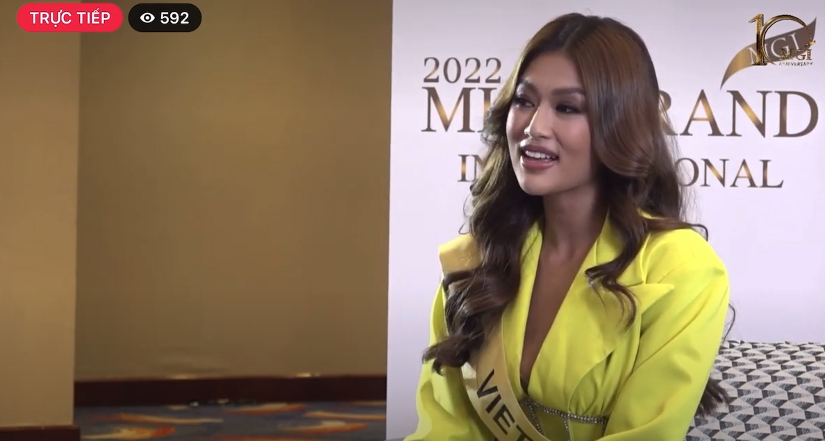 Thiên Ân hát hit Lệ Quyên trong vòng phỏng vấn kín cùng BGK Miss Grand International 2022 - ảnh 2