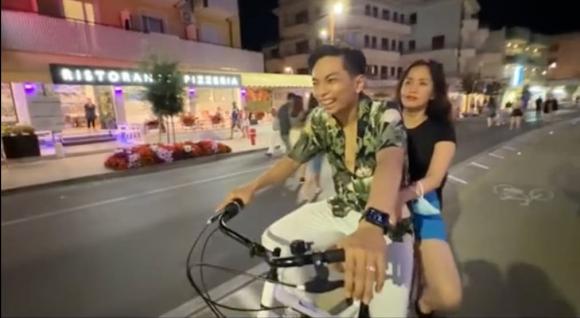 Phan Hiển đèo Khánh Thi trên chiếc xe đạp, nói 1 câu khiến vợ “trở mặt” luôn - ảnh 5