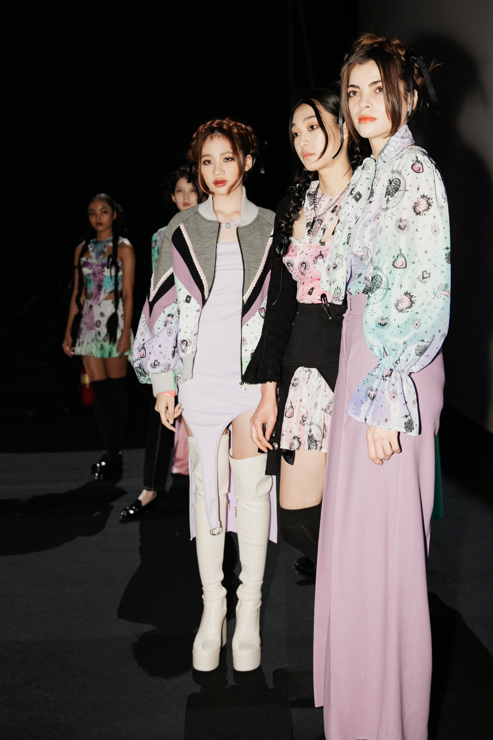 Bảo Hà - Người mẫu Việt duy nhất trình diễn tại Seoul Fashion Week 2023 - ảnh 5