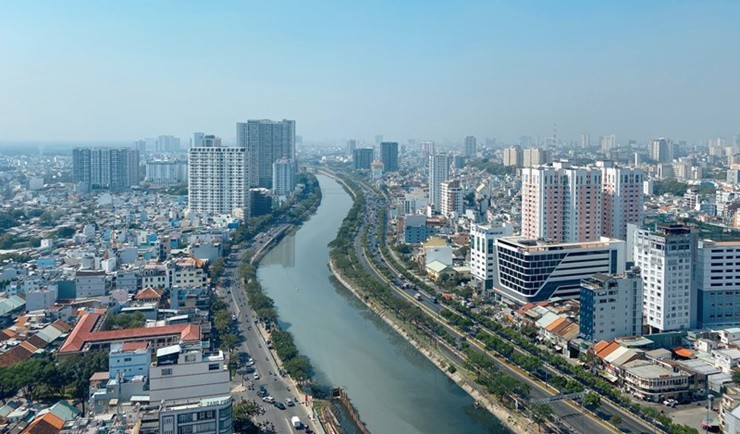 Một quận sở hữu 2 cái nhất nhỏ nhất và đông dân nhất Việt Nam sắp sáp nhập giàu có cỡ nào? - ảnh 5