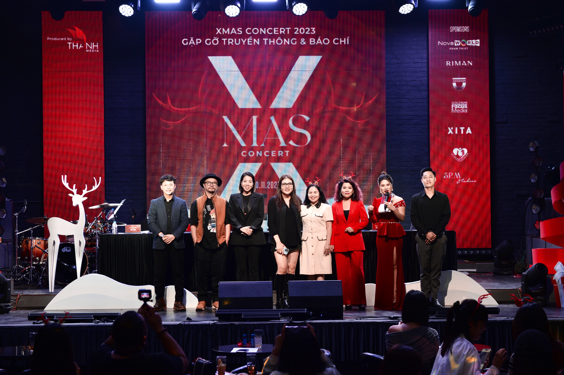Hồ Ngọc Hà, Vũ Cát Tường góp mặt trong đêm nhạc gây quỹ Xmas Concert 2023 - ảnh 4