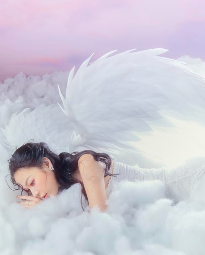 Phí Phương Anh thiên thần trong poster mới, phát hành album đầu tay - ảnh 2