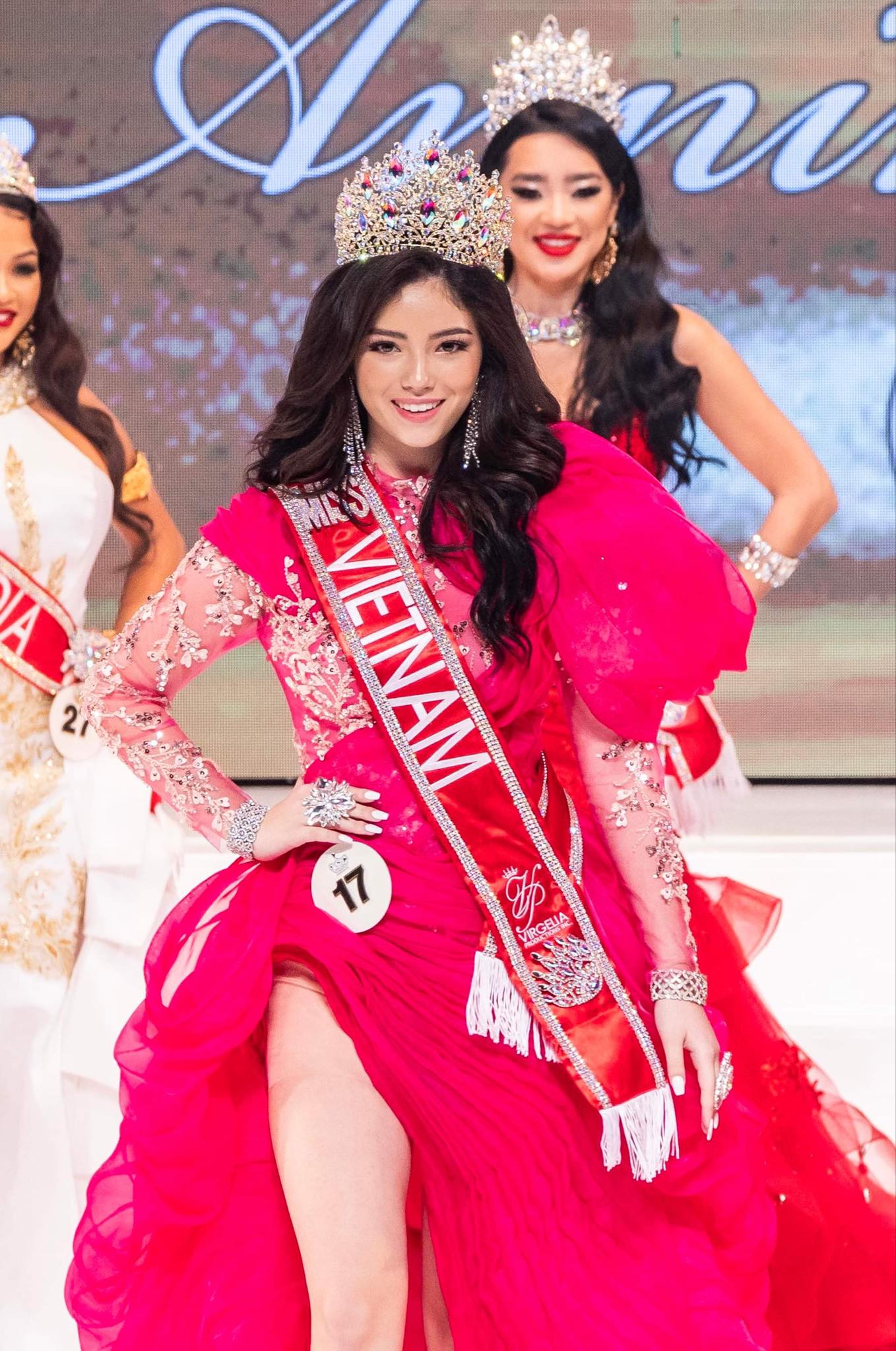 'Thiên thần lai'  Lily Feller đạt danh hiệu Miss Teen Châu Á - ảnh 3