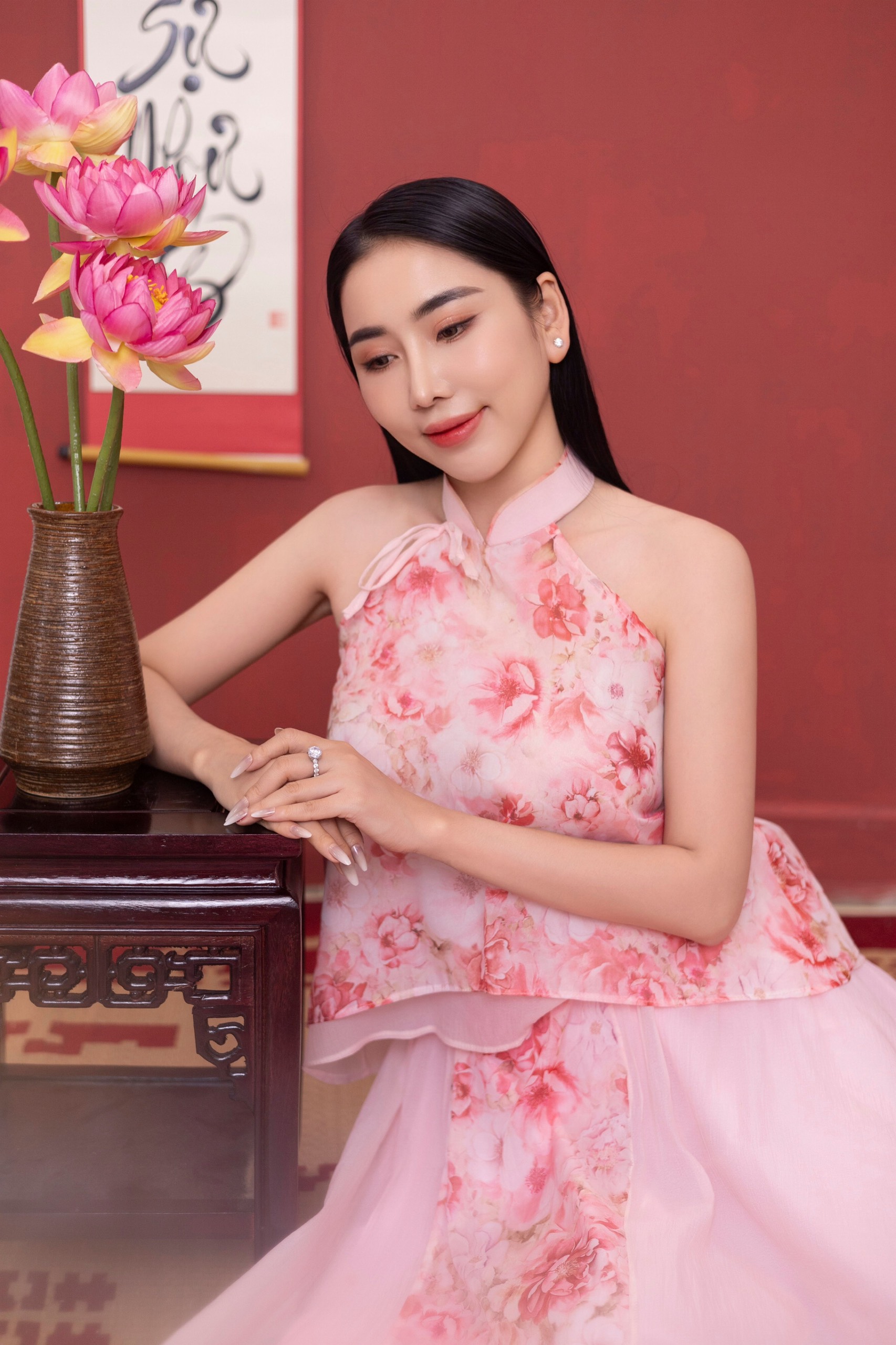 Hoa hậu Trịnh Thanh Hồng: 'Năm 2023 tôi đã rút ra cho mình những bài học để hoàn thiện hơn'' - ảnh 1