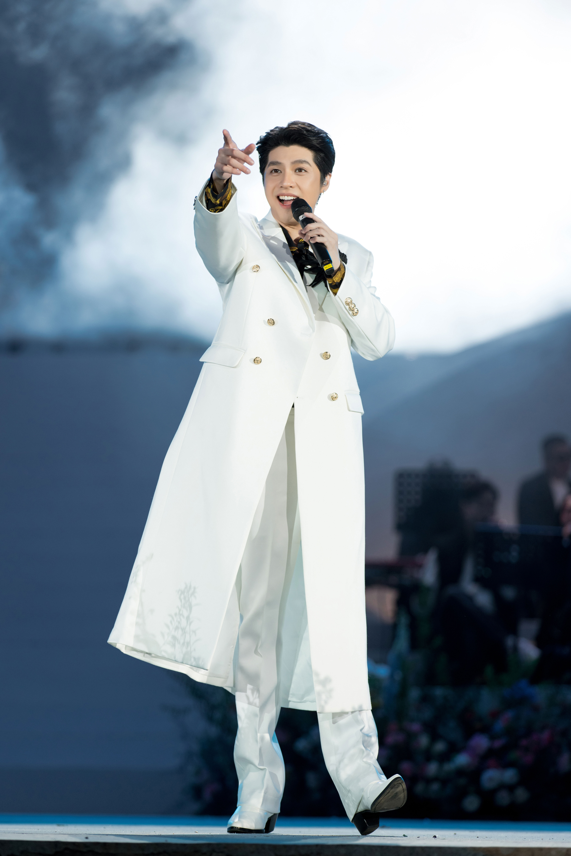 Noo Phước Thịnh cùng Hồ Ngọc Hà bùng nổ khi cover 'Tình đầu quá chén' - ảnh 2