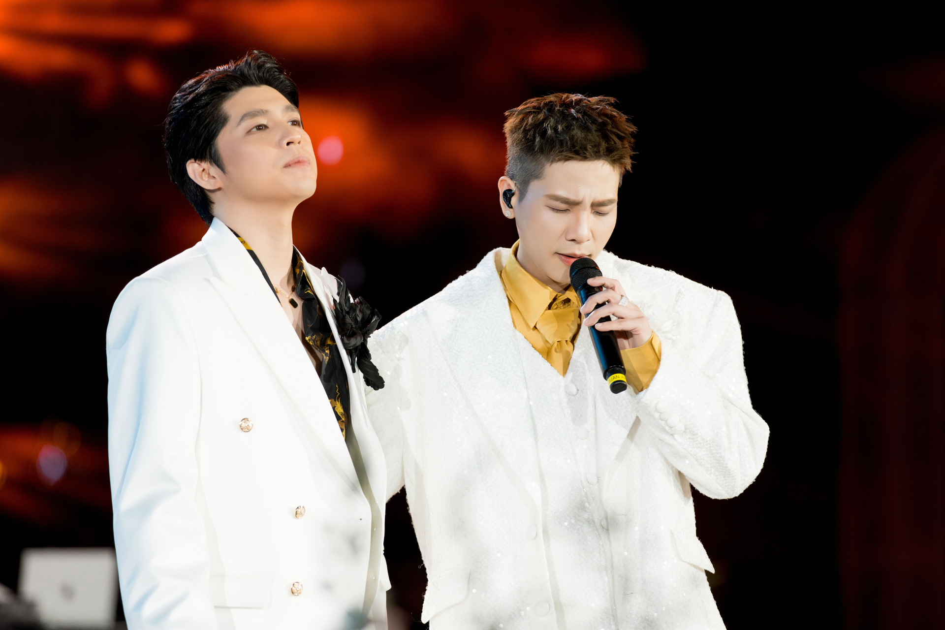Noo Phước Thịnh cùng Hồ Ngọc Hà bùng nổ khi cover 'Tình đầu quá chén' - ảnh 6