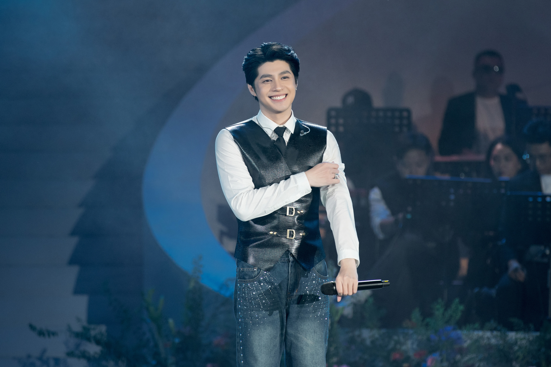 Noo Phước Thịnh cùng Hồ Ngọc Hà bùng nổ khi cover 'Tình đầu quá chén' - ảnh 3