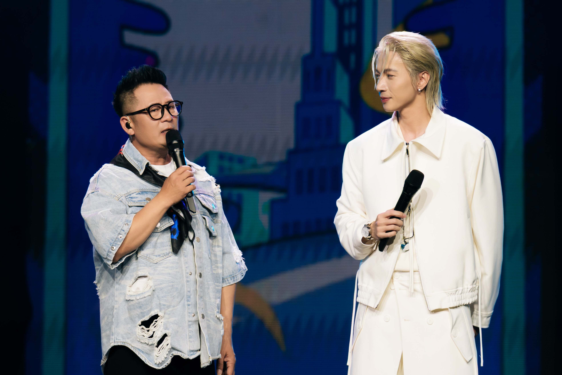 S.T Sơn Thạch tại 'Gõ cửa Zcity': Chiêu đãi 1000 fan bằng bữa tiệc âm nhạc mãn nhãn - ảnh 5