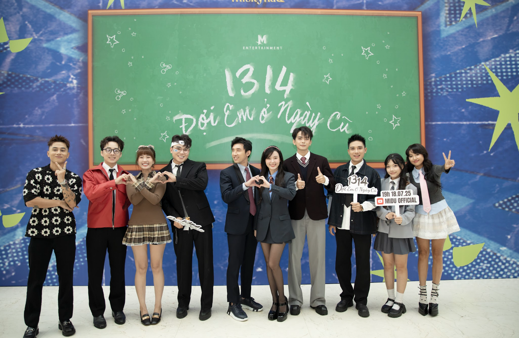 Midu 35 tuổi vào vai tuổi 17, xào couple cùng diễn viên trẻ nhỏ hơn 1 giáp trong phim tự đầu tư sản xuất - ảnh 3