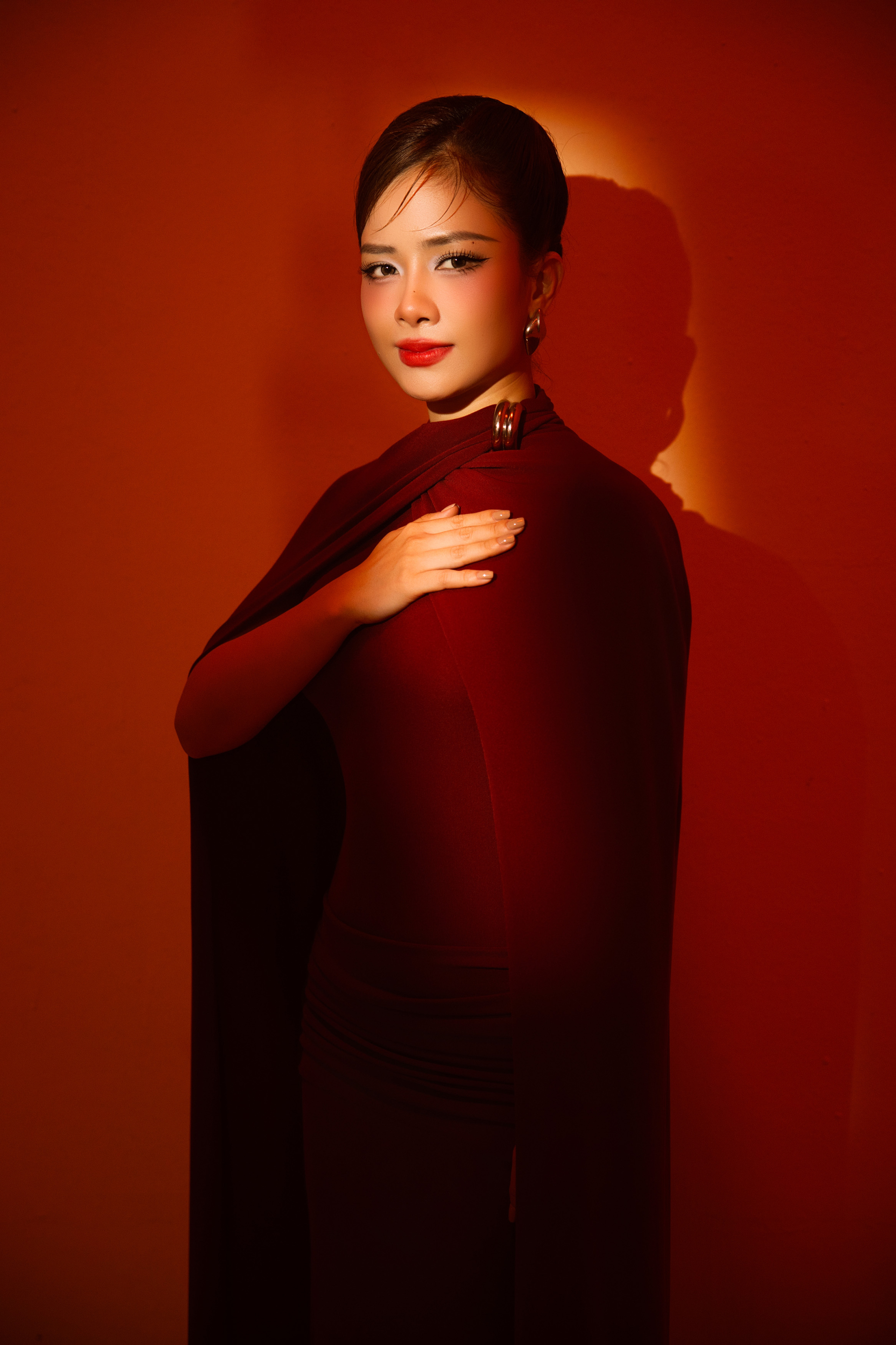 Quốc Thiên cùng 3 giọng ca vocalist đầy nội lực trong MV kết hợp AI 'Kiếp sau vẫn là người Việt Nam” - ảnh 6