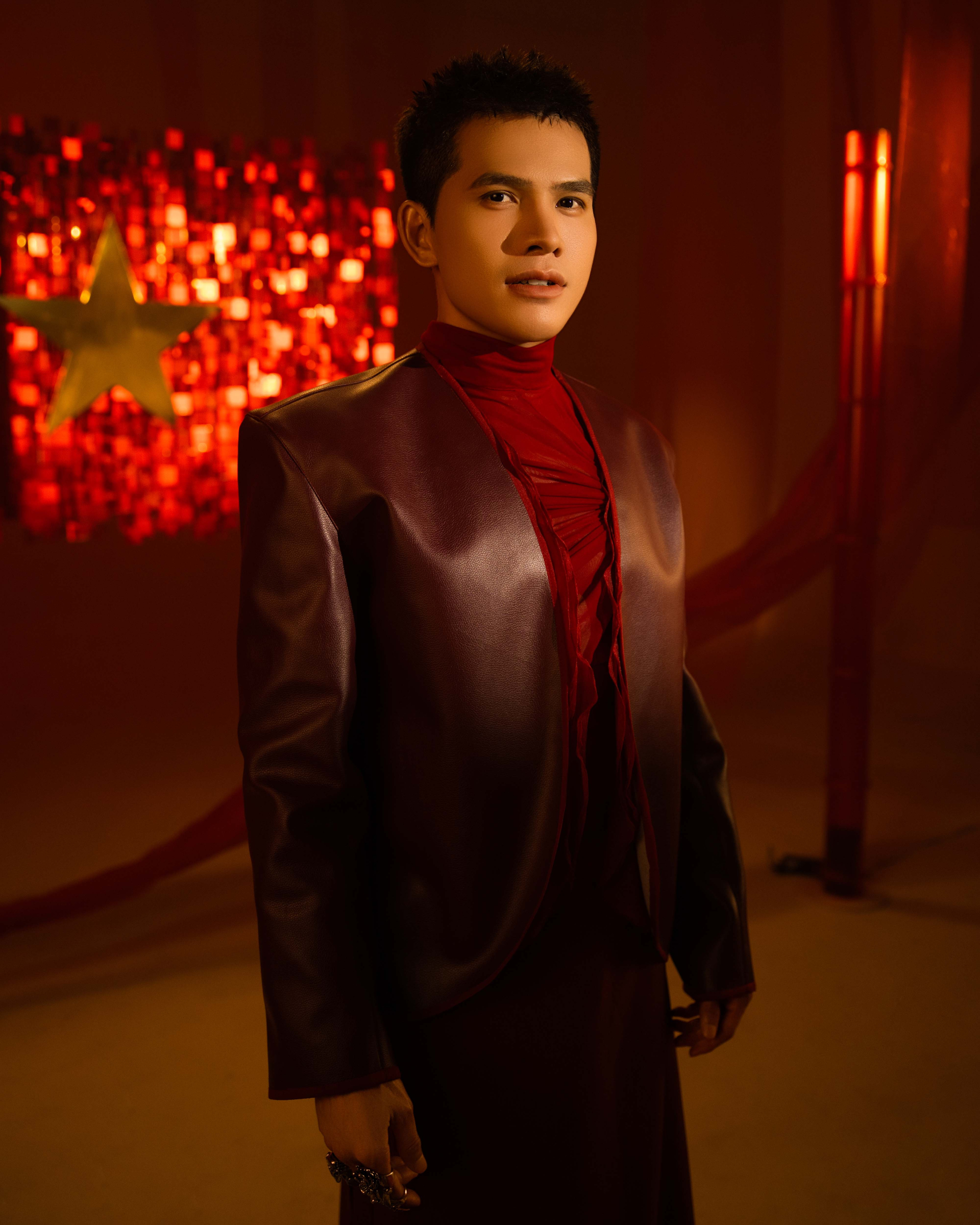 Quốc Thiên cùng 3 giọng ca vocalist đầy nội lực trong MV kết hợp AI 'Kiếp sau vẫn là người Việt Nam” - ảnh 4