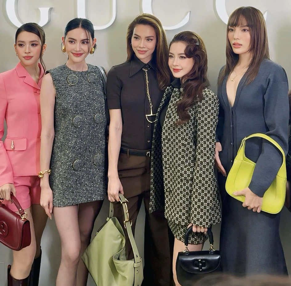 Khung hình viral MXH sau sự kiện khi hội tụ dàn mỹ nhân cực phẩm