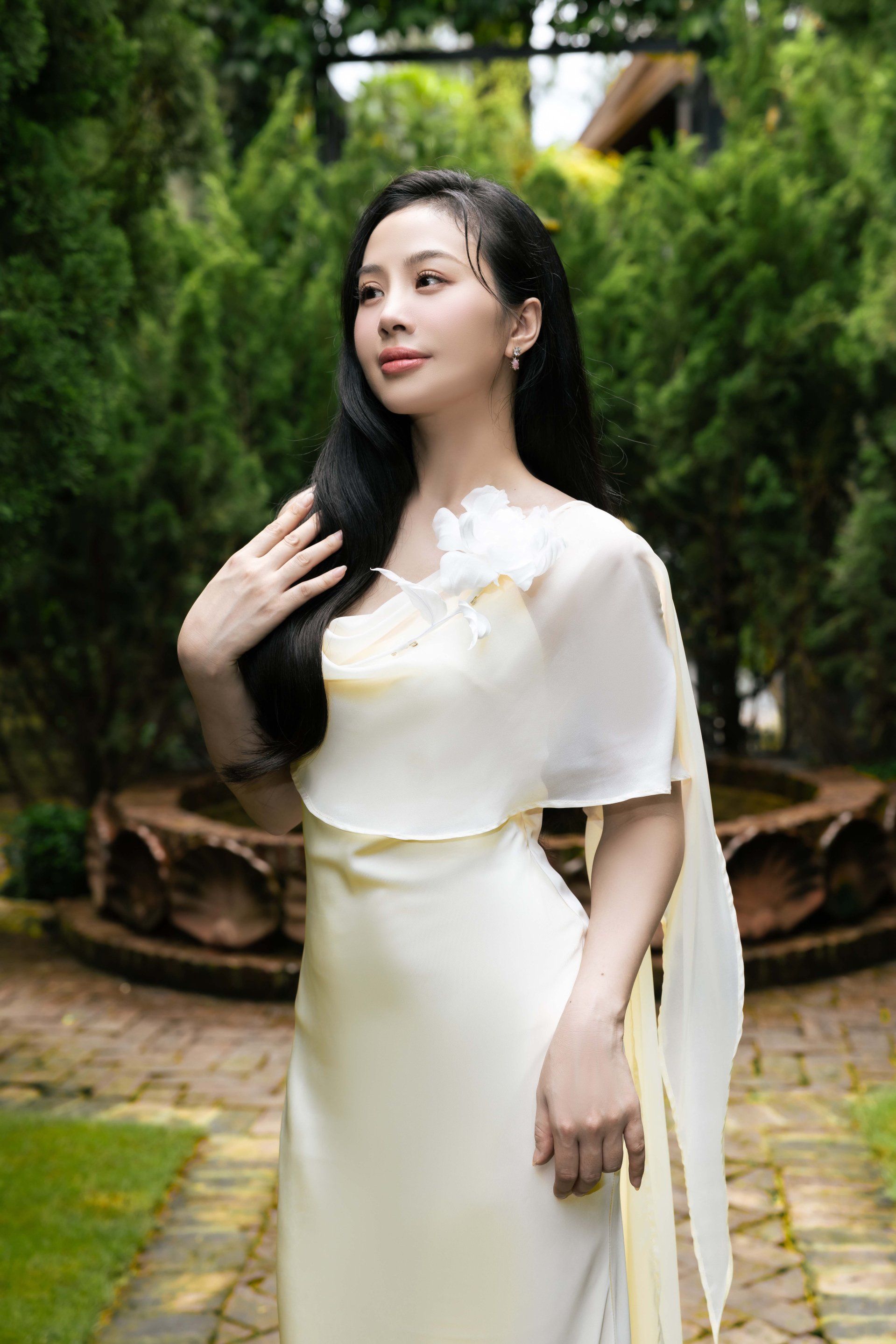 Học trò Mạnh Quỳnh ra mắt Album vol.8 “Thương hoài ngàn năm” - ảnh 2