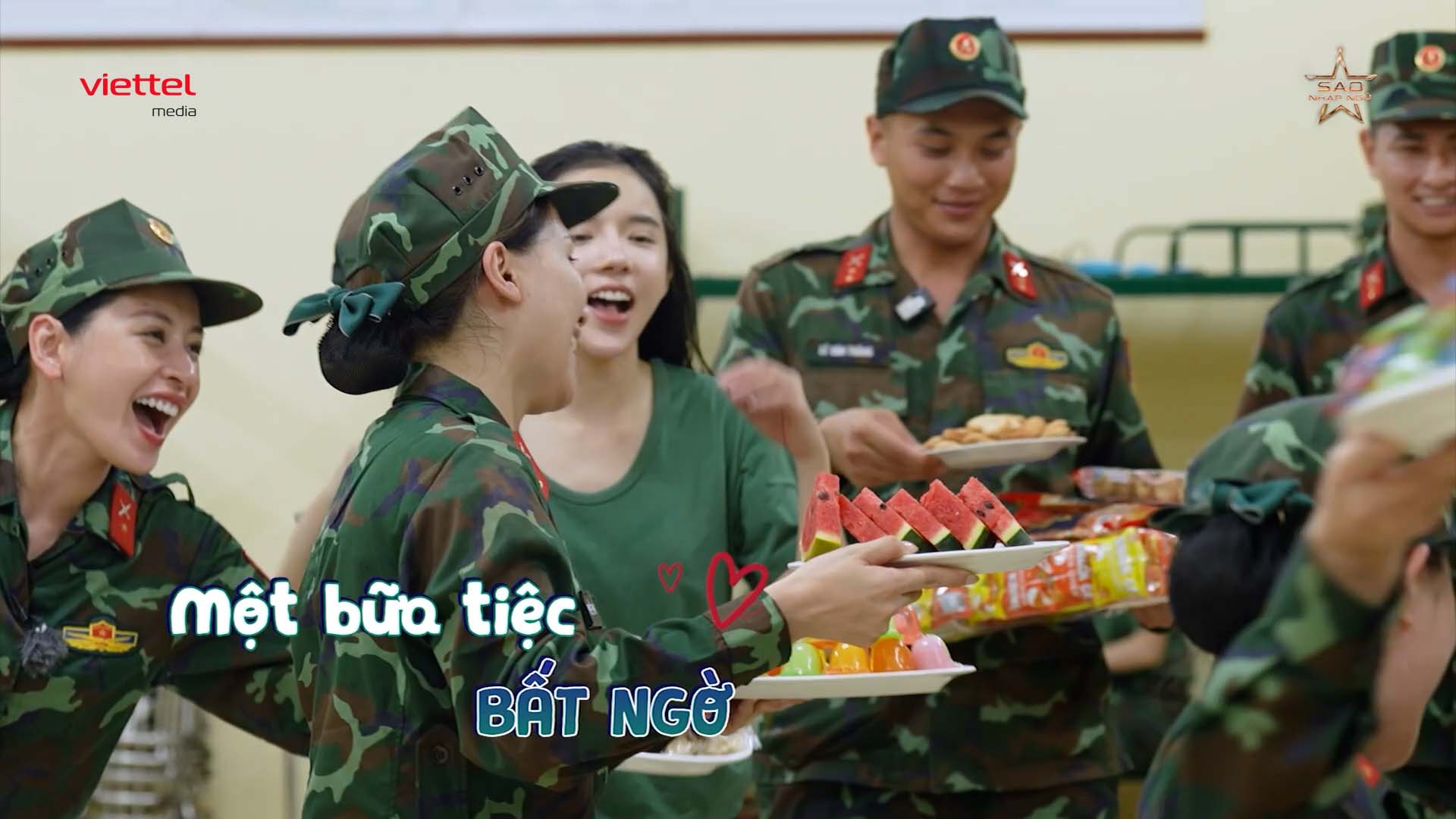 'Sao Nhập Ngũ': Ninh Dương Lan Ngọc rời chương trình vì chấn thương, Chi Pu gây bất ngờ với tinh thần 'chiến binh' - ảnh 6