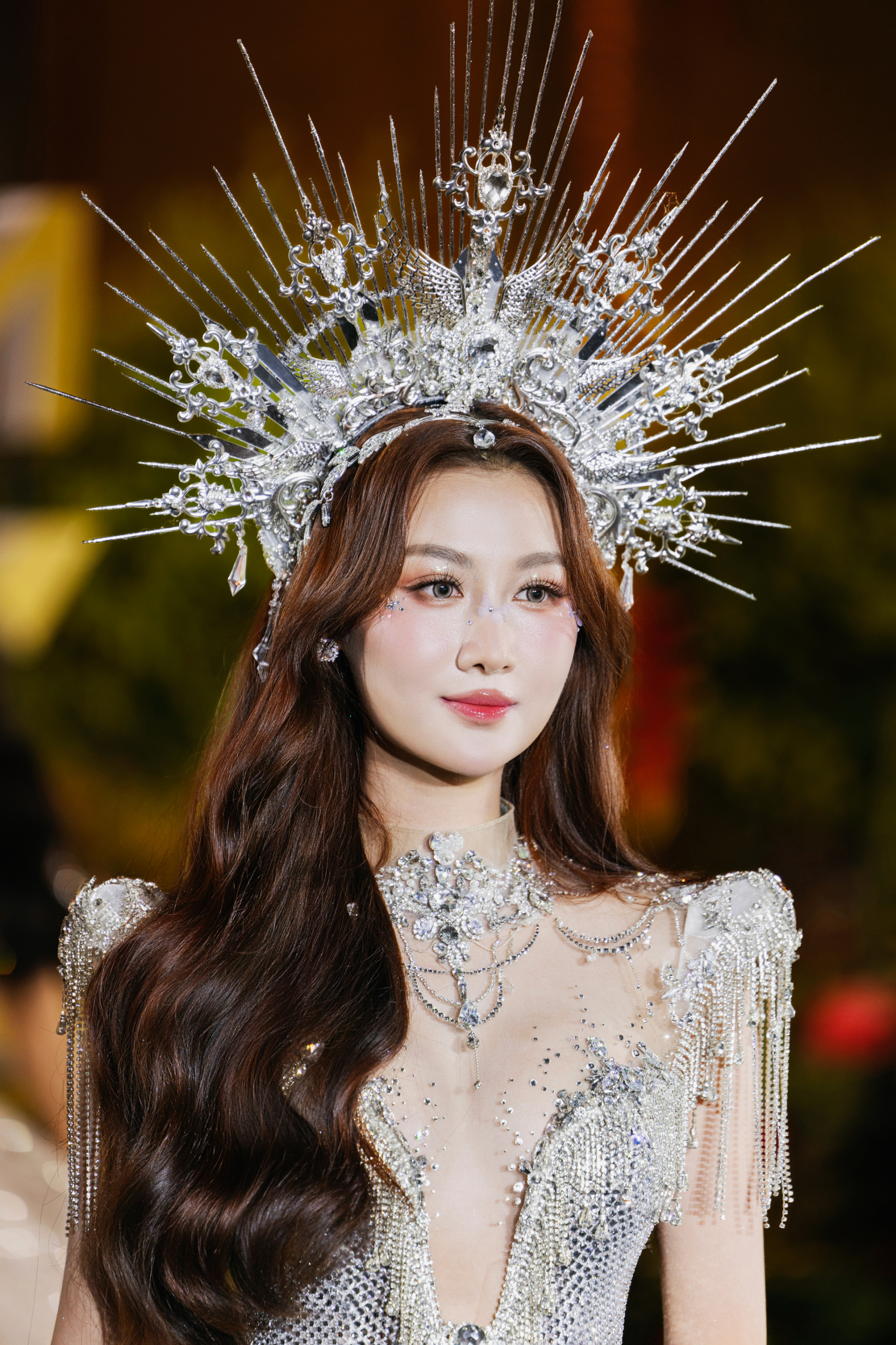 Dàn Hoa - Á hậu, thí sinh Miss Grand Vietnam 2025 diện áo dài hát mừng Quốc khánh 2/9 tại show thời trang - ảnh 7