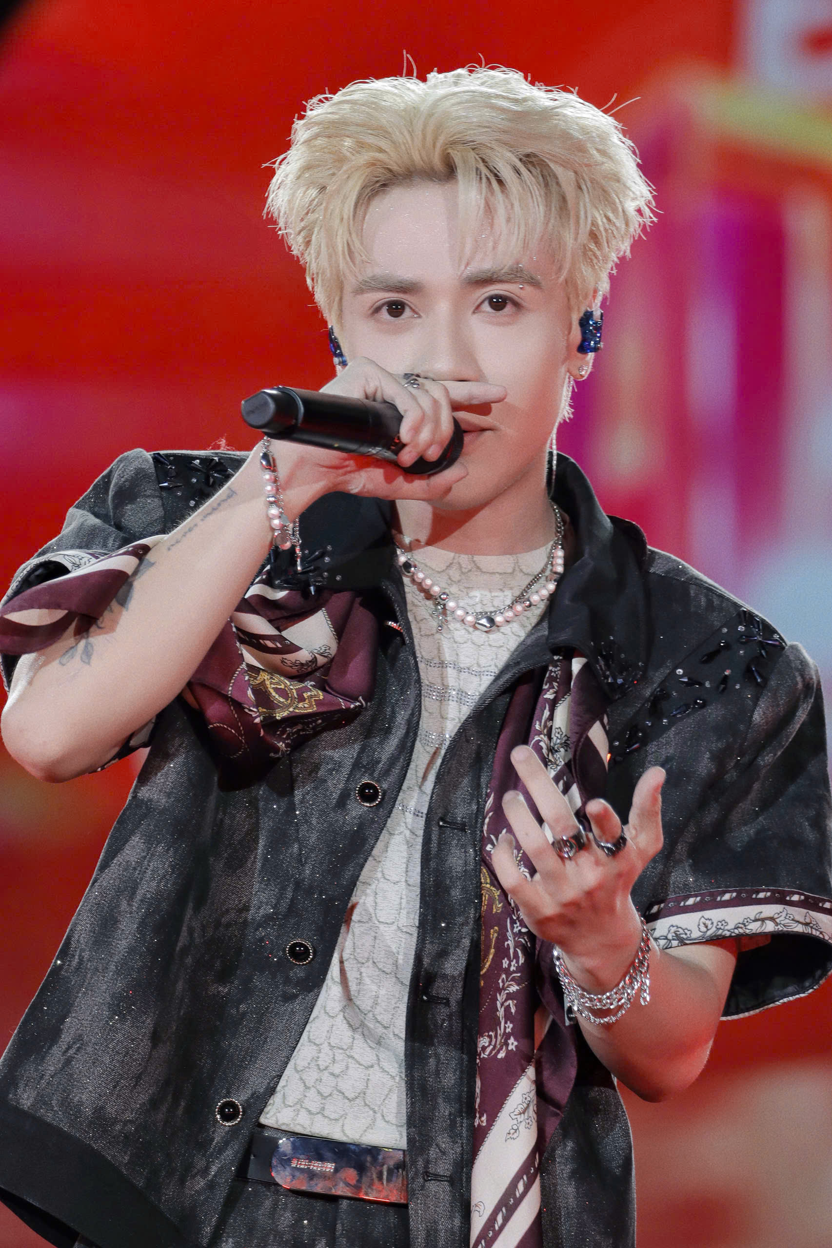 Dàn sao K-Pop 'đốt cháy' sân khấu The K-Showtime tại TP.HCM - ảnh 2