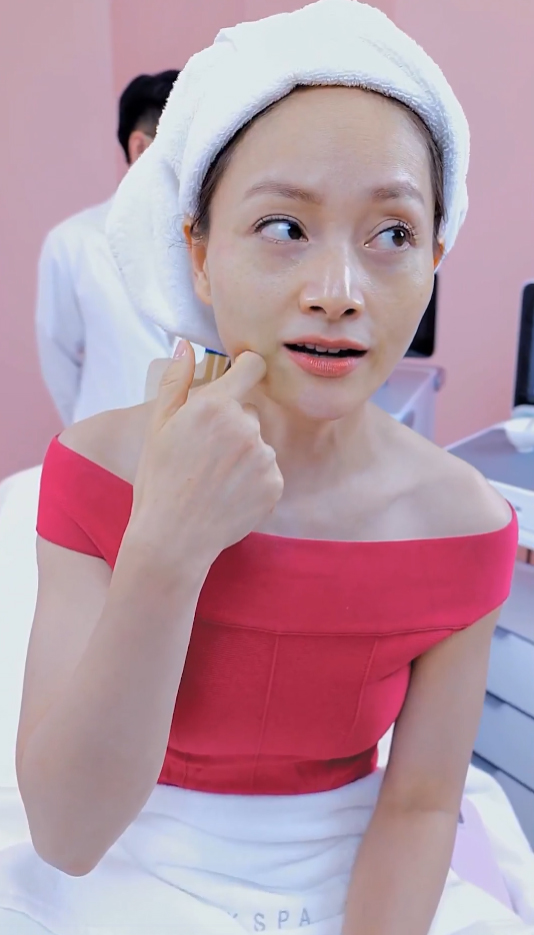 Lan Phương gặp nhiều vấn đề về da vì giảm cân quá nhanh, quyết định can thiệp bằng liệu trình thẩm mỹ - ảnh 1