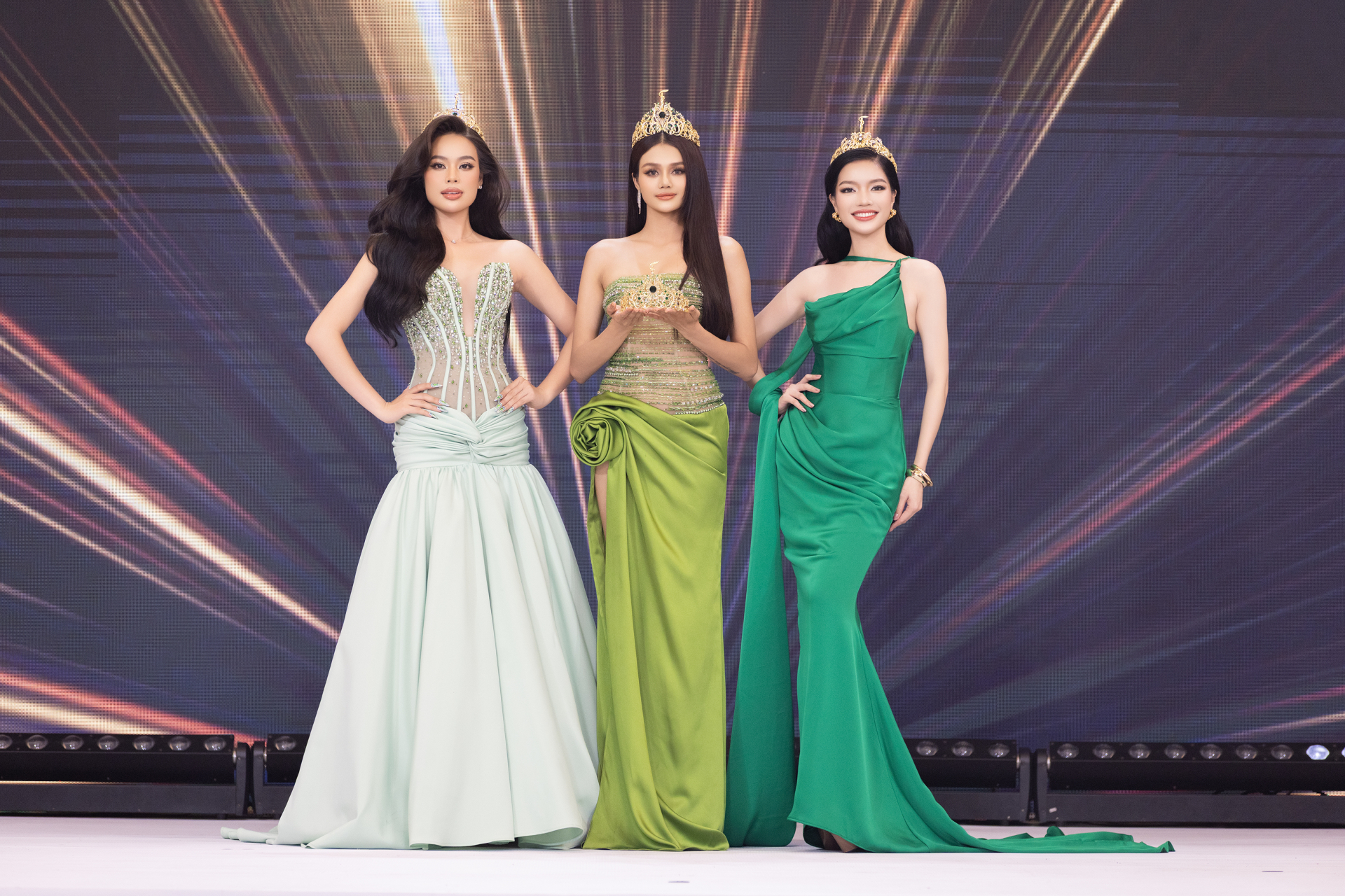 Lộ diện vương miện Miss Grand Vietnam 2025 - ảnh 4