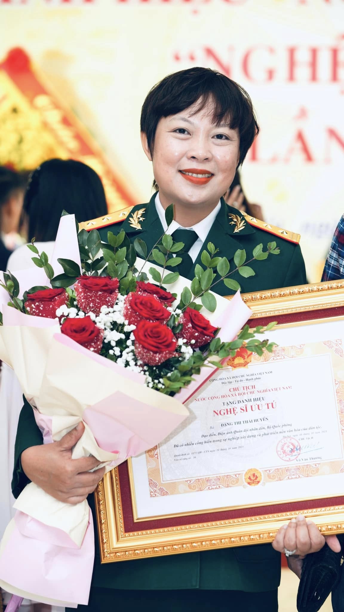 Hòa Minzy khen ngợi, khán giả tiếc nuối: Vì sao 'Còn gì đẹp hơn' không phải nhạc phim 'Mưa đỏ'? - ảnh 3