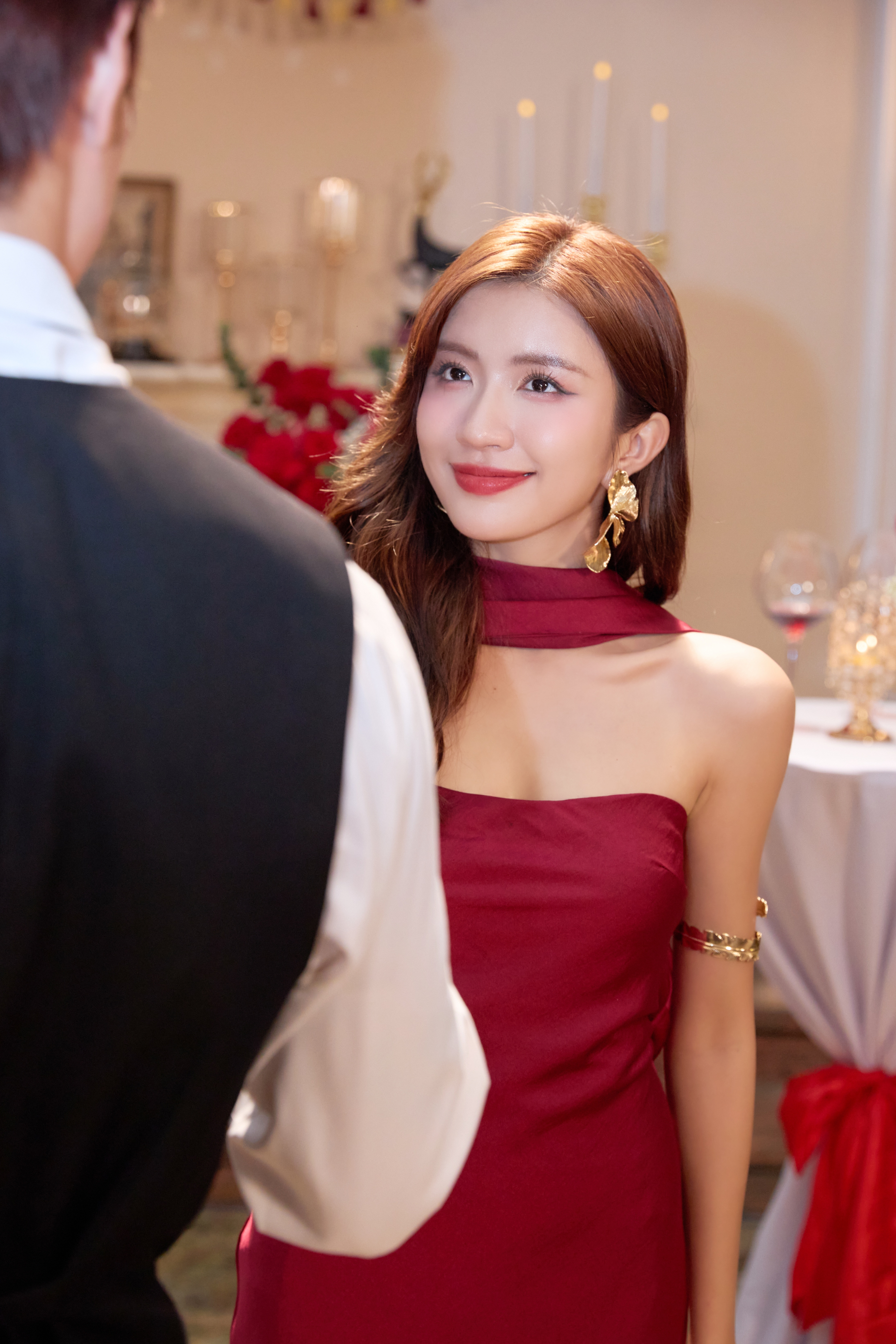 Short phim có thời lượng ngắn, nhịp độ nhanh, đòi hỏi diễn viên phải truyền tải trọn vẹn cảm xúc chỉ trong vài phút.