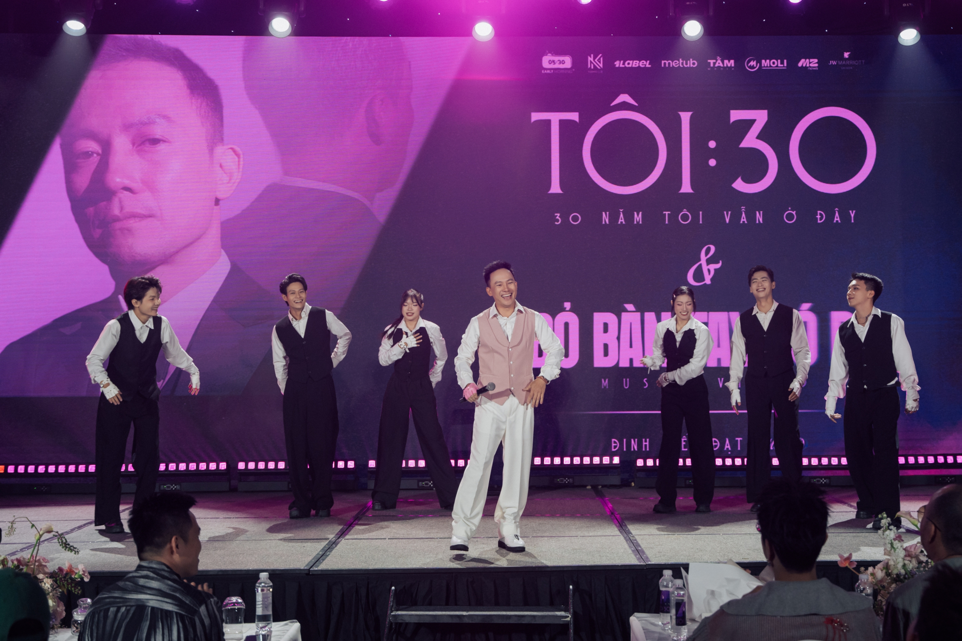 BB Trần tiết lộ lí do bị trượt vai nữ chính trong MV mới quy tụ dàn cameo khủng của Đinh Tiến Đạt - ảnh 4