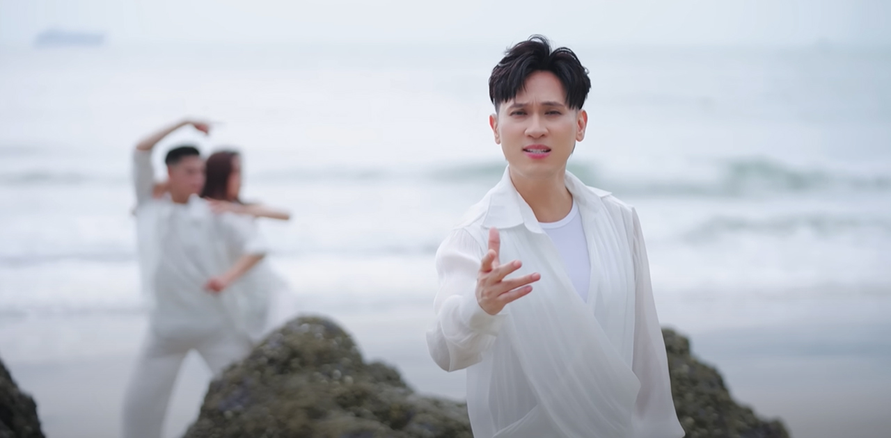 Nguyên Vũ 'đọ giọng' AI trong MV mới: Khi cảm xúc con người lên ngôi giữa 'cơn sốt' công nghệ - ảnh 1