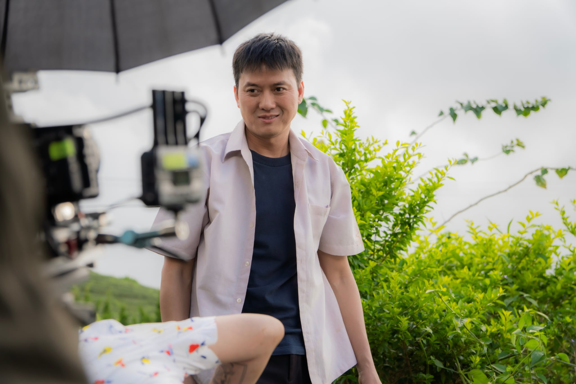 Lâm Vỹ Dạ làm xấu bản thân trong phim mới của Quách Ngọc Tuyên - ảnh 6