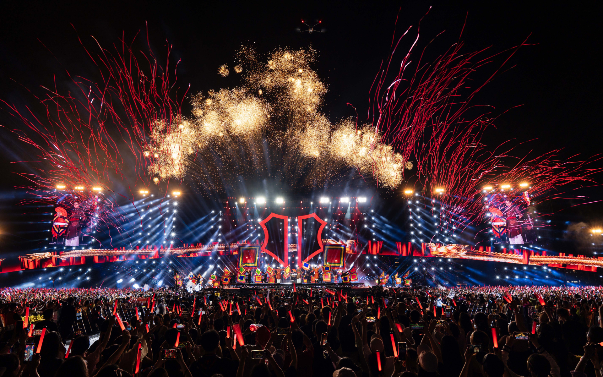 “Anh Trai Vượt Ngàn Chông Gai” ghi dấu ấn với chuỗi concert quy mô lớn, được Thủ tướng Chính phủ biểu dương như một mô hình văn hóa cần được nhân rộng.