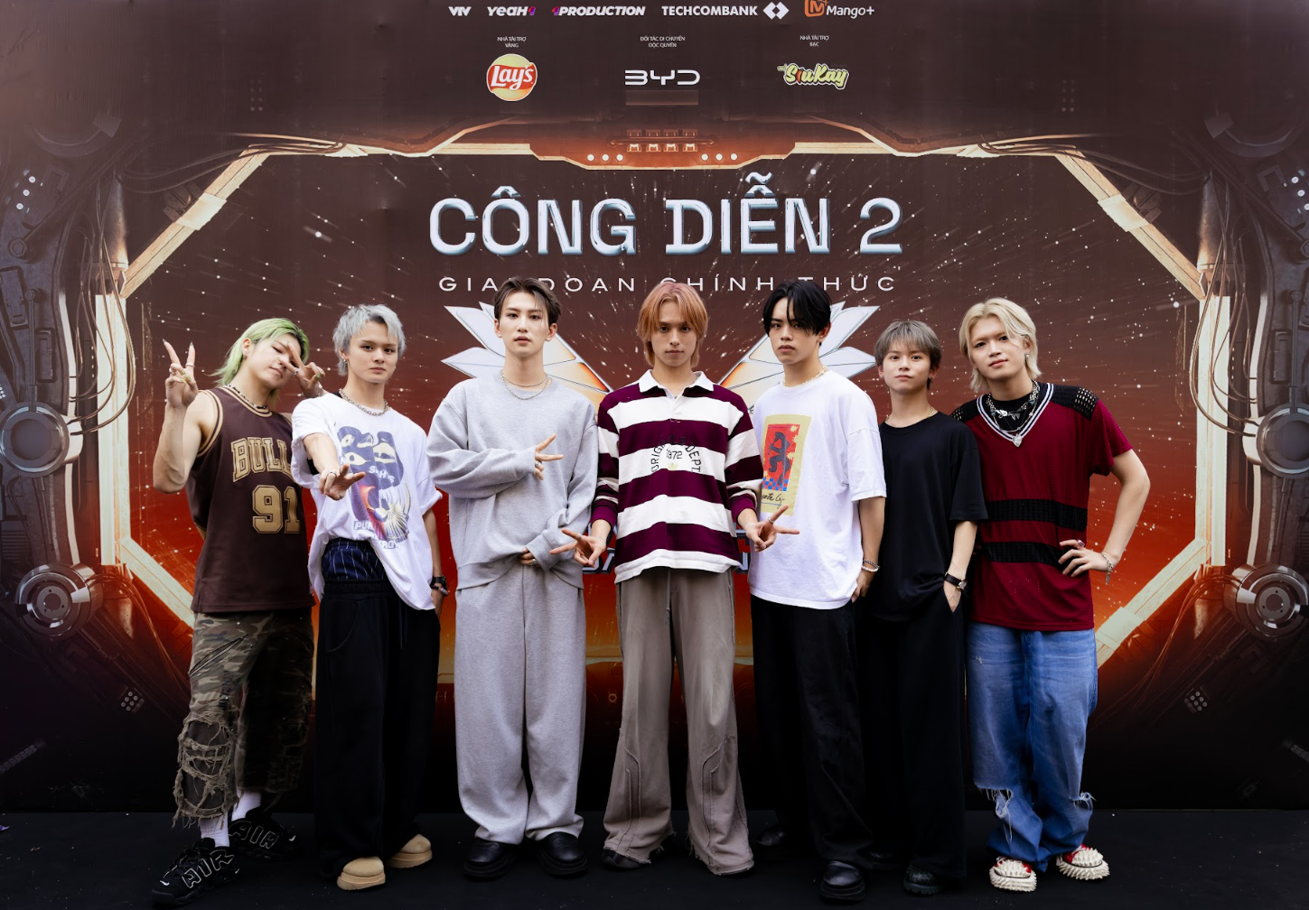 Tân Binh Toàn Năng đang ở đâu khi đối đầu với 2 đại diện của K-Pop và J-Pop? - ảnh 2