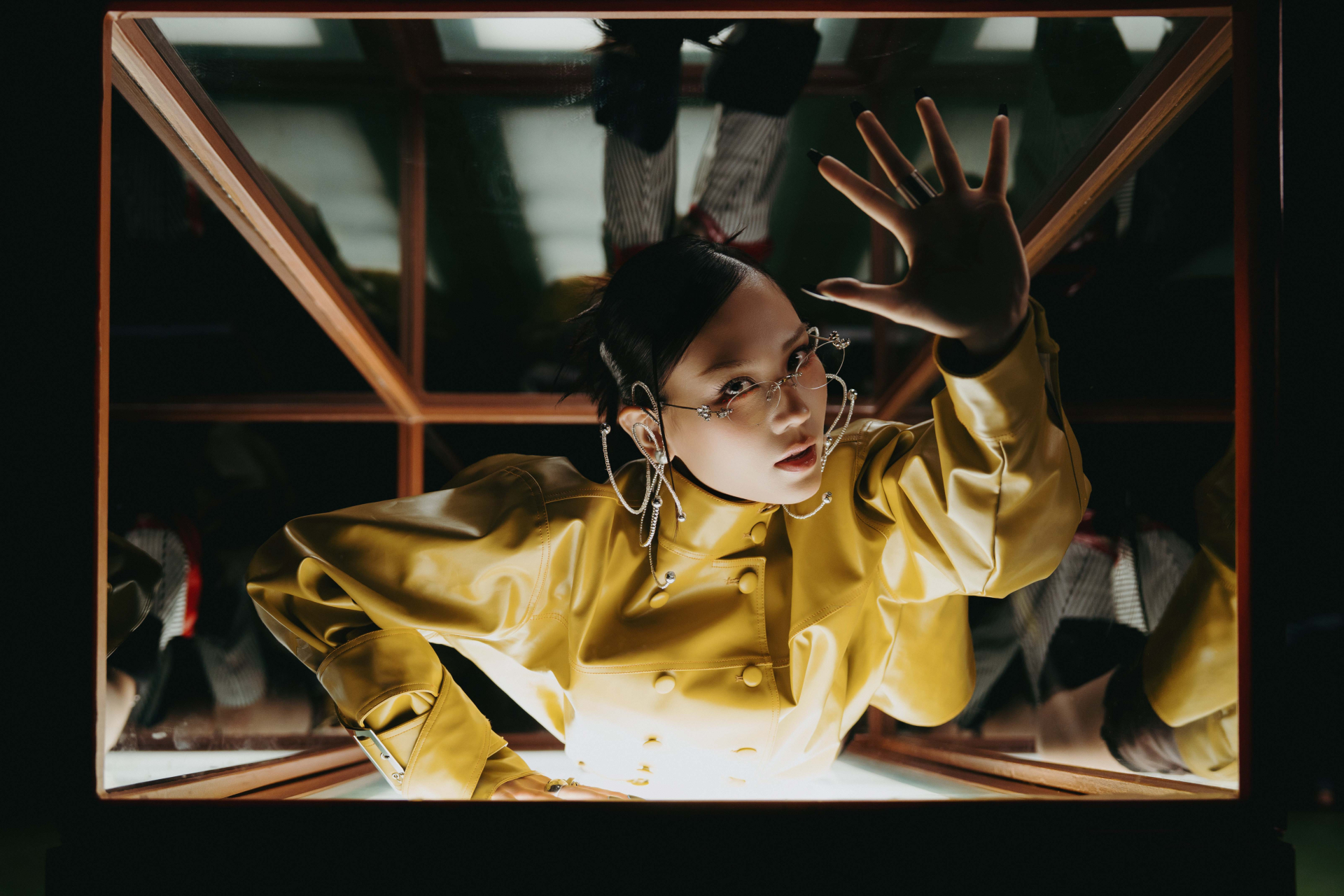 Mai Phương chính thức debut làm ca sĩ với album song ngữ, kết hợp cùng 4 nghệ sĩ quốc tế - ảnh 1