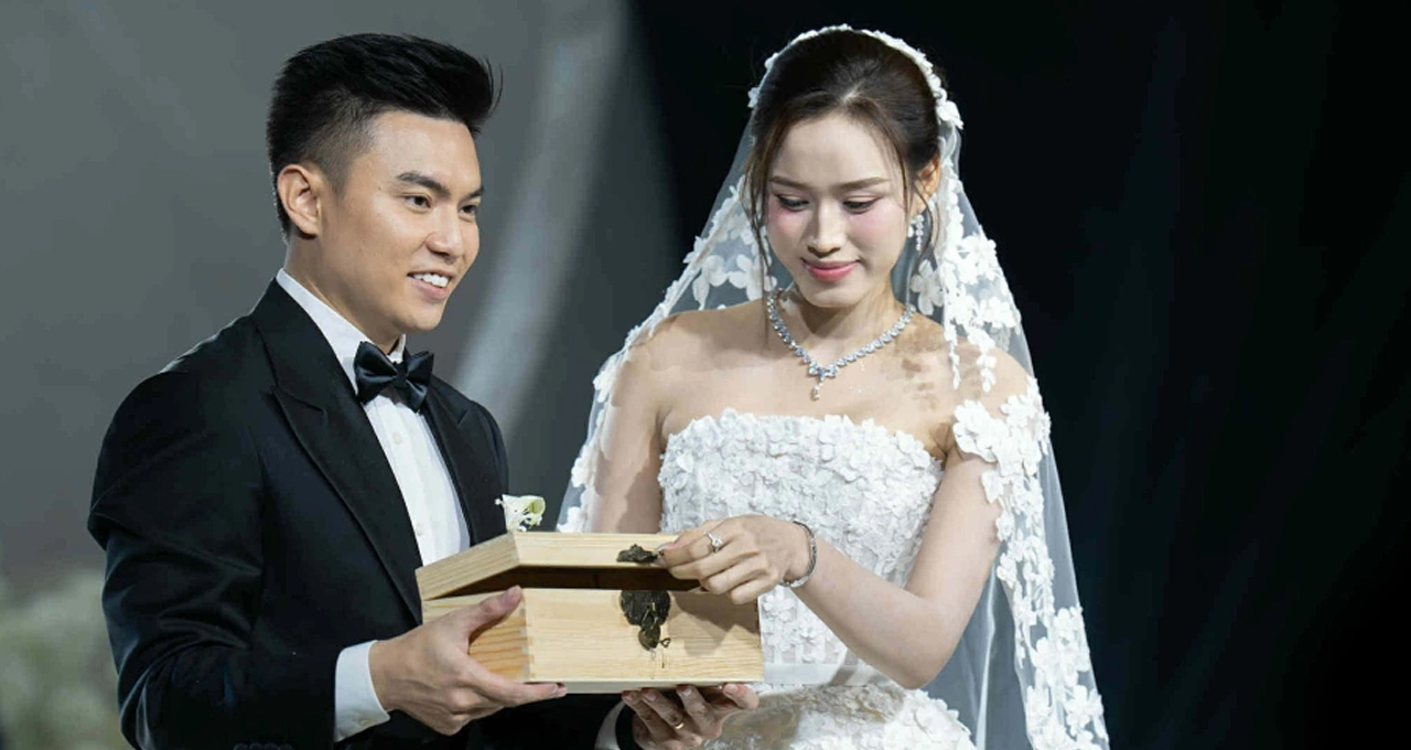 Đỗ Thị Hà và chồng có nghi thức cưới đặc biệt, Hoàng Thùy thành công bắt hoa cưới - ảnh 3