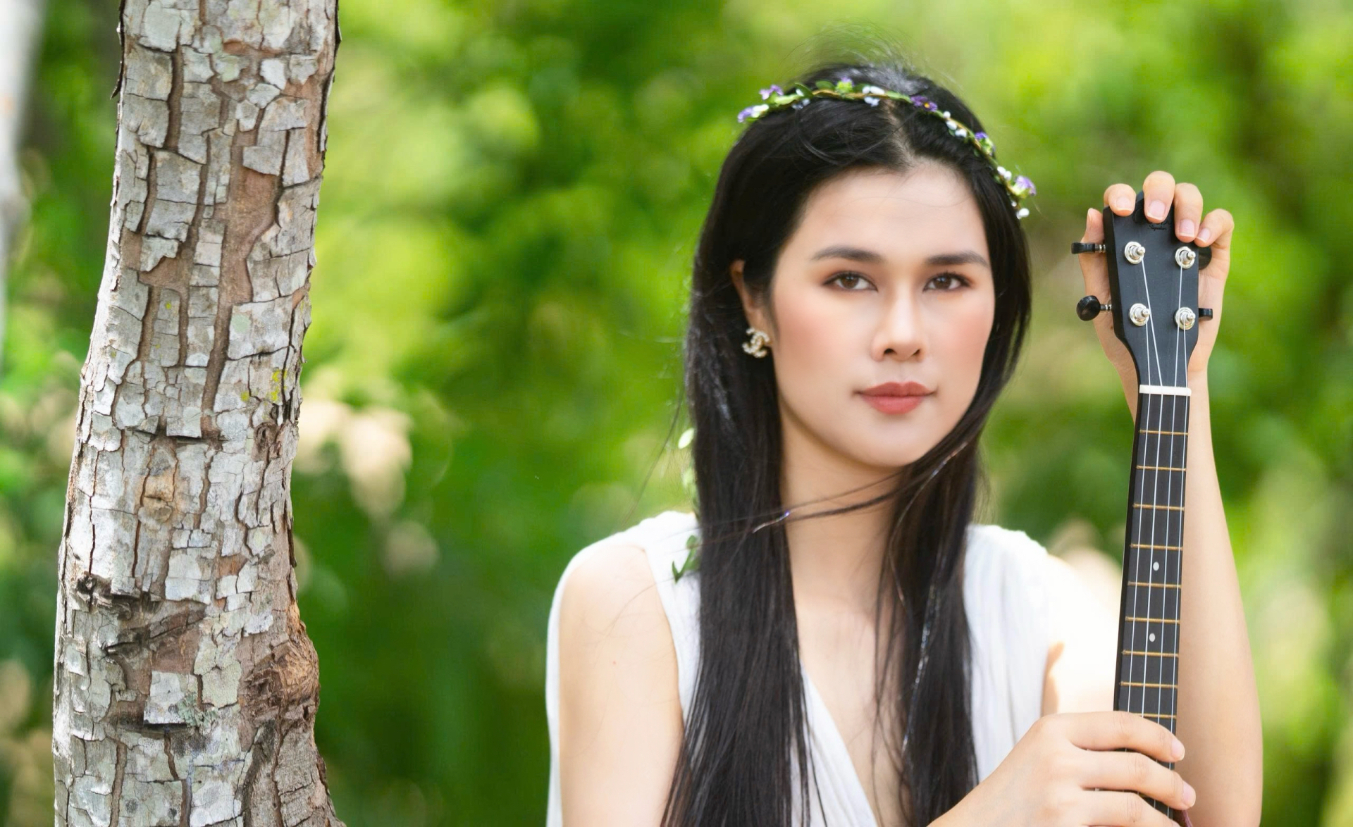 'Nàng thơ' Cinematic Phúc Anh mắt MV “Ta từ đâu tới”: Khi triết lý trưởng thành được kể bằng ngôn ngữ trẻ thơ - ảnh 1