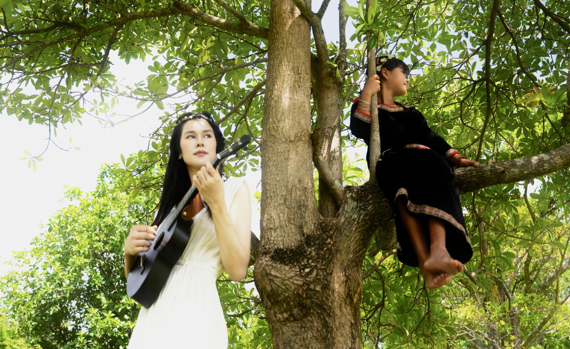 'Nàng thơ' Cinematic Phúc Anh mắt MV “Ta từ đâu tới”: Khi triết lý trưởng thành được kể bằng ngôn ngữ trẻ thơ - ảnh 2